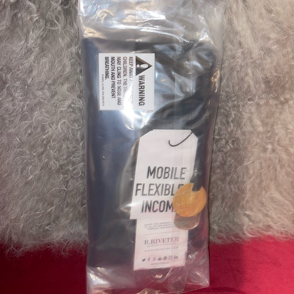 COPY - R. Riveter Lucy Black Zipper Pouch - Picture 3 of 3